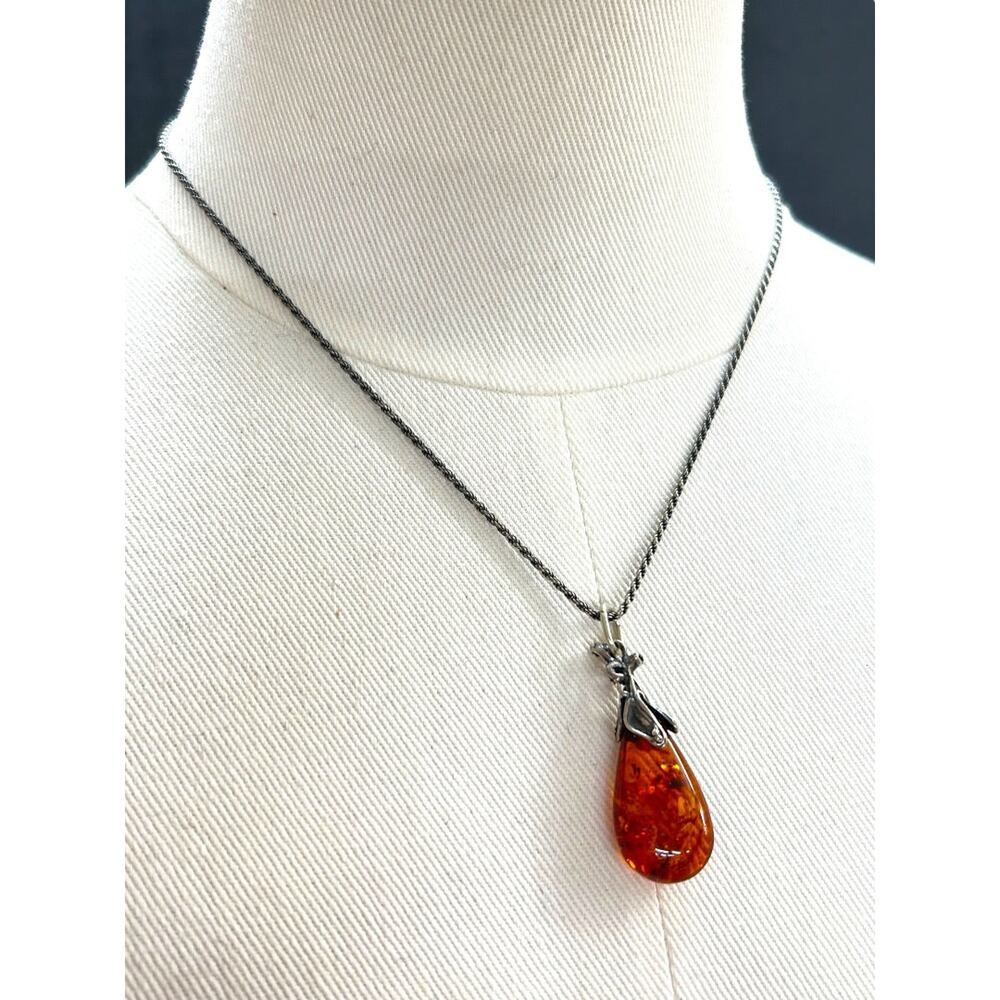 Signed KG Made in Italy Chain Necklace Amber Color Pendant 17 Inch